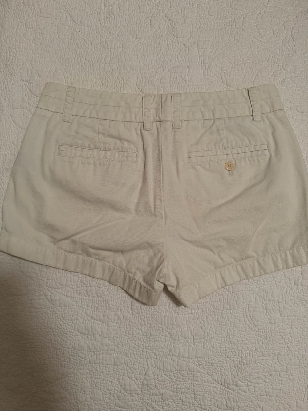 J. Crew Women’s Chino Shorts - Picture 2 of 3